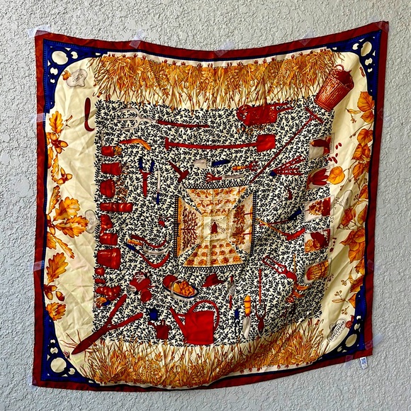 Longchamp Paris, “Le Jardin” Scarf. 100% Silk. Hand Rolled. Made in Italy. - Picture 4 of 7